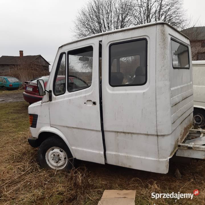 Mercedes 208 23D Kaczka Doka klasyk najazd Przyłęk