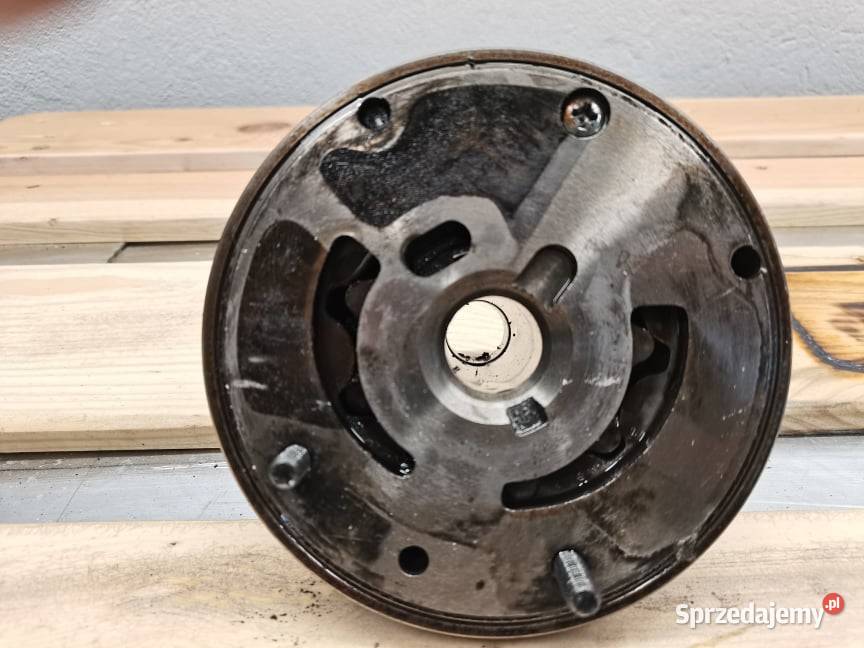 Fermec 860 Pompa jazdy