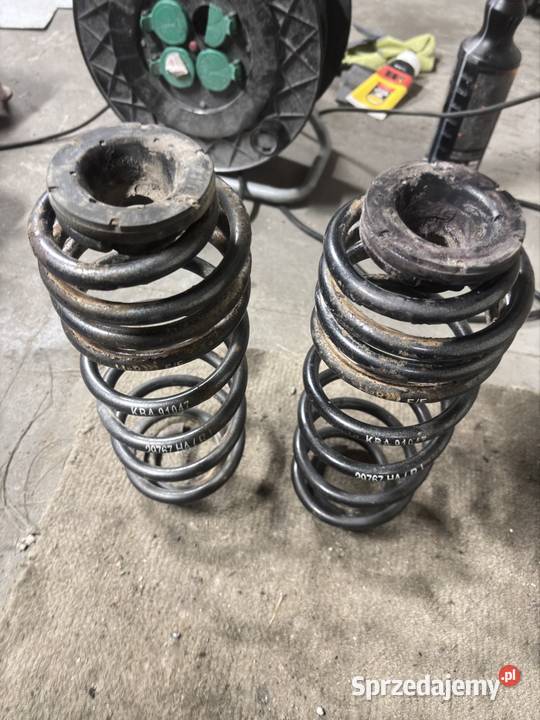 sprezyny obnizajace hr tylne audi a3 golf 4 seat Włoszczowa