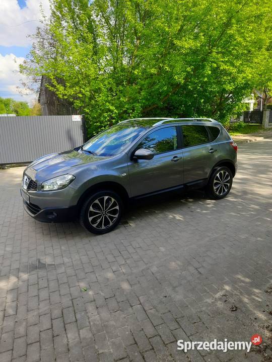 ładny NISSAN QASHQAI z 2011r16 benzyna Puławy
