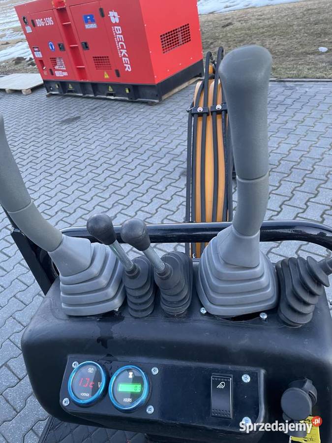 Minikoparki 1000 2025 JPC KV 12 nie małopolskie sprzedam