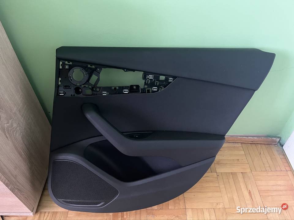 A4 B9 8W sedan tapicerki drzwi kanapa tunel osobowe małopolskie Płaza