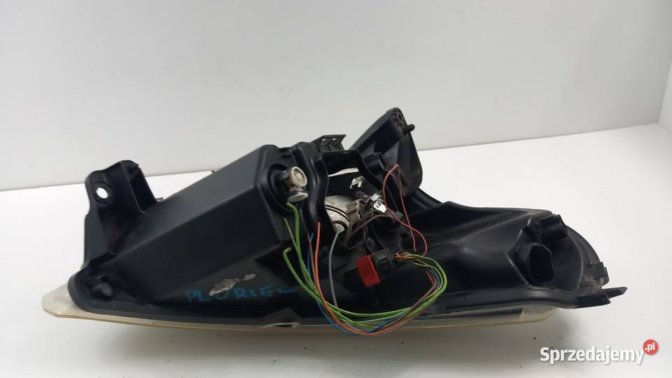CITROEN C3 PLURIEL LAMPA PRZÓD LEWA osobowe wielkopolskie Zbierkowo