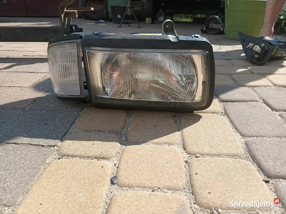 Lampa przednia prawa opel Frontera B Lampy przednie Sochaczew