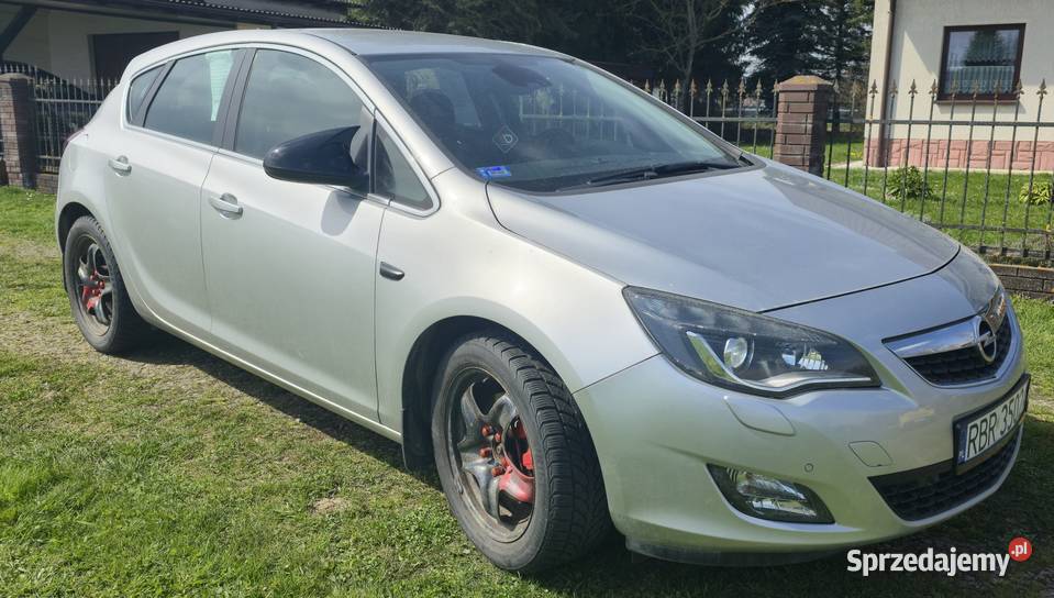 Opel Astra J 16T Sport 151123km Haczów