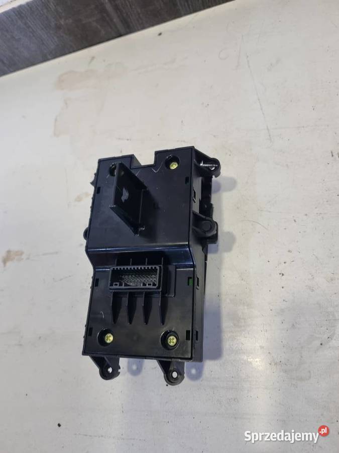 PRZYCISK HAMULCA RECZNEGO HYUNDAI TUCSON III Skierniewice