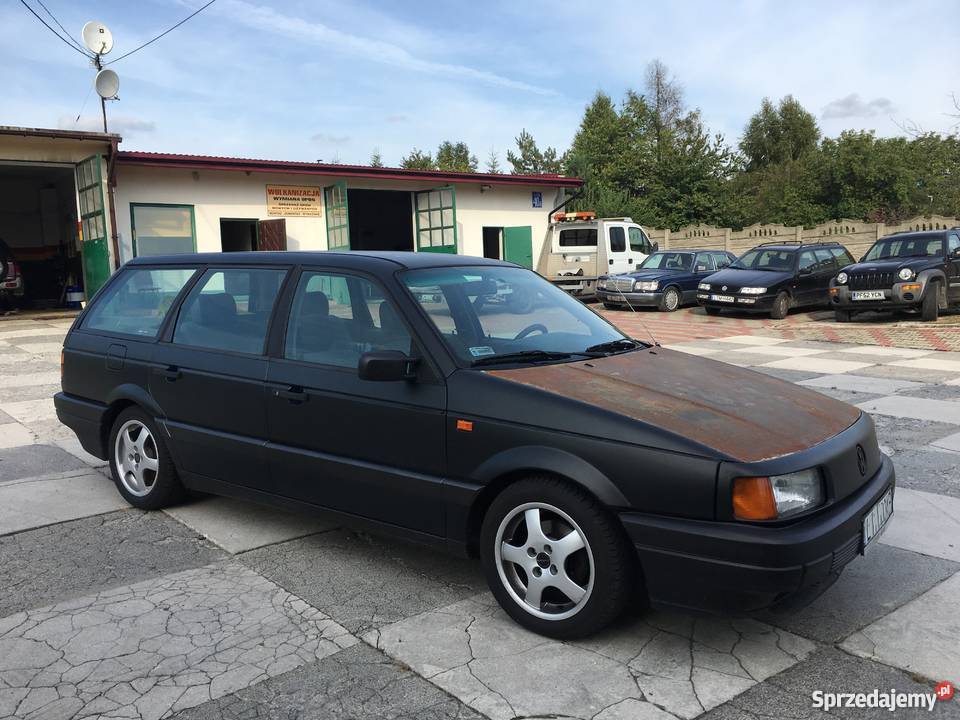 Volkswagen PASSAT B3 18b klima alu GERMAN style czarny lubelskie Tomaszów Lubelski sprzedam