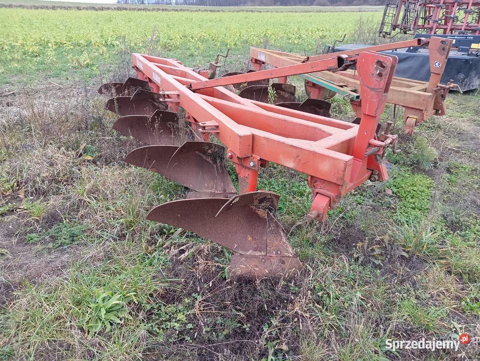 Pług zagonowy 4 skibowy unia Grudziądz i 5 Stare Okniny