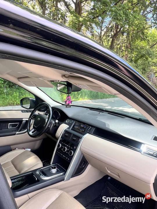 Land Rover Discovery Sport 2016 Salon Polska 4/5 Zgierz