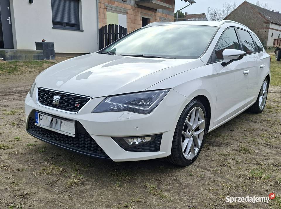 Seat Leon FR full led start stop Rok produkcji 2017 Kamionki