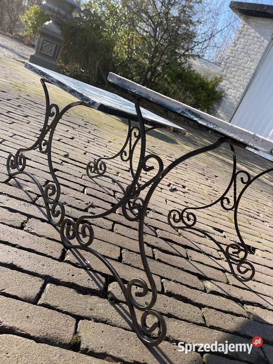 Stolik stołek pod kwiaty półka podstawka Szafy, regały, półki Bystrzyca Kłodzka sprzedam