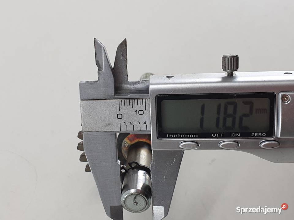 WALEK ZMIANY BIEGOW WYBIERAK TGB BLADE 550 EFI Skrzynie biegów Janowice