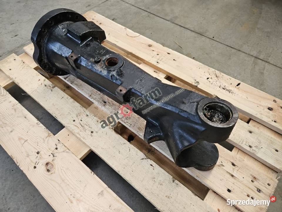 Obudowa mostu FWD LH Valtra N111 N121 N141 dolnośląskie Byków