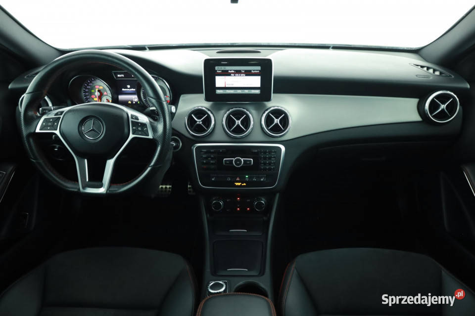 Mercedes GLA GLA 200 Piaseczno sprzedam