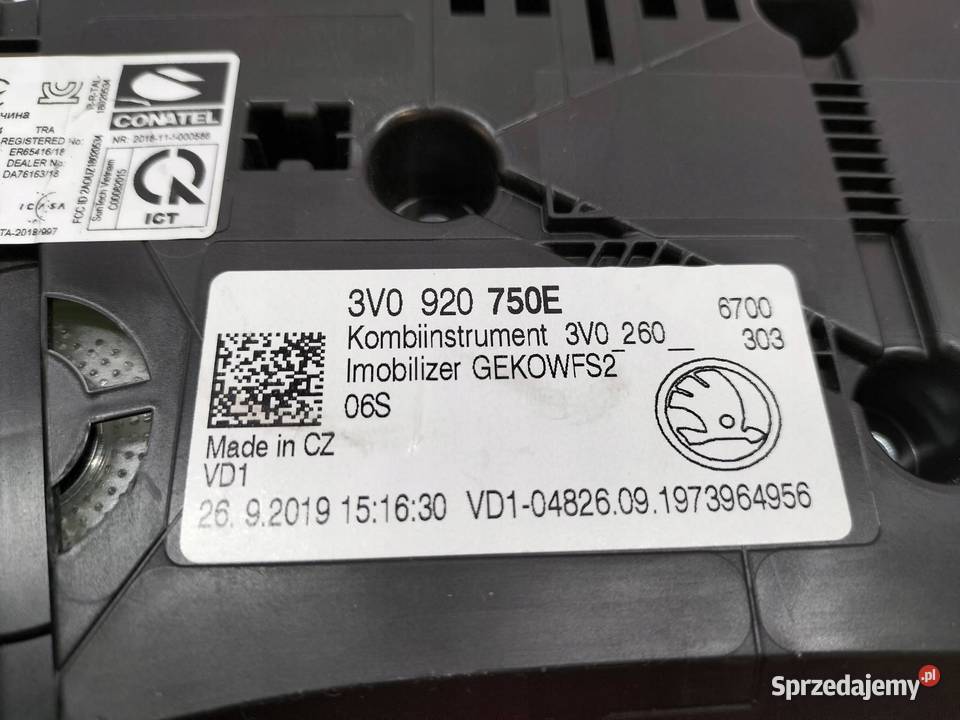 LICZNIK 3V0920750E 20 TSI 190 Skoda Superb III osobowe Liczniki i zegary