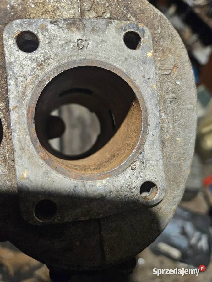 Komar cylinder głowica silnik dolnośląskie Pielgrzymka
