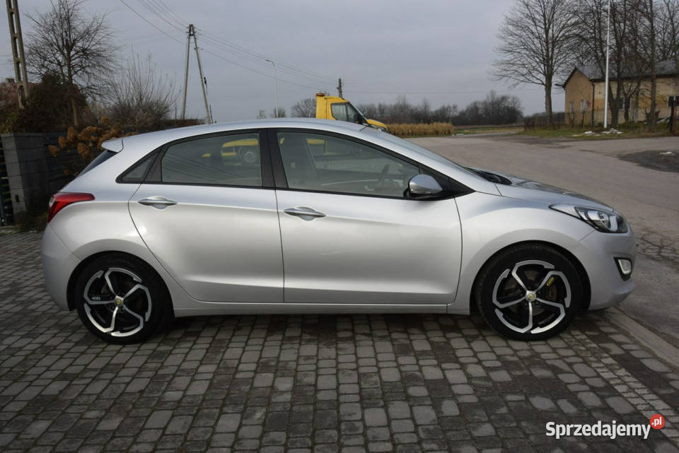 Hyundai i30 16D Navi Kamera 2 KPL KÓŁ podkarpackie Majdan Sieniawski