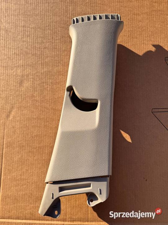 Osłona słupka środkowego prawego Toyota Yaris Brzesko