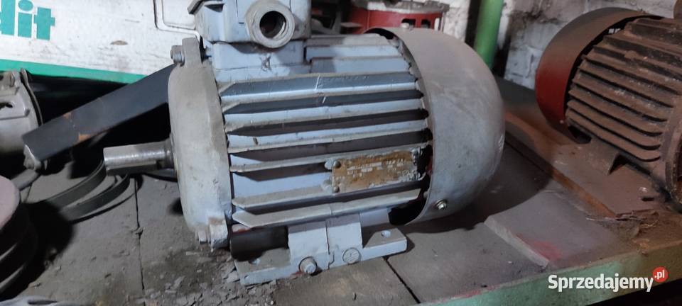 Duży silnik radziecki około 22 KW Stalowa Wola