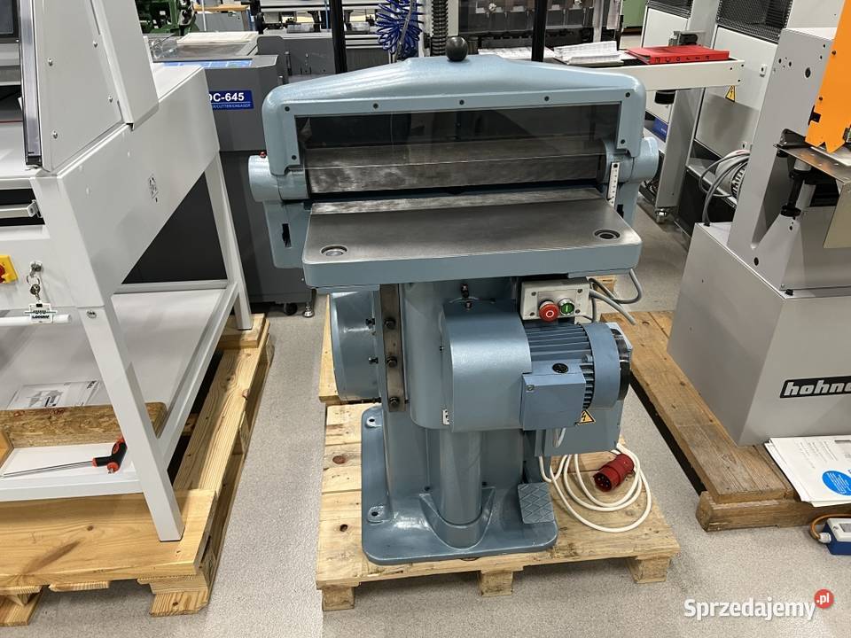 Urządzenie do wyoblania książek Obijaczka