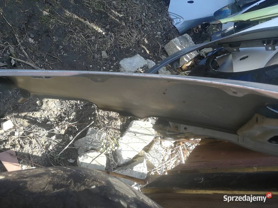 TOYOTA Auris 2007 błotnik prawy Górno
