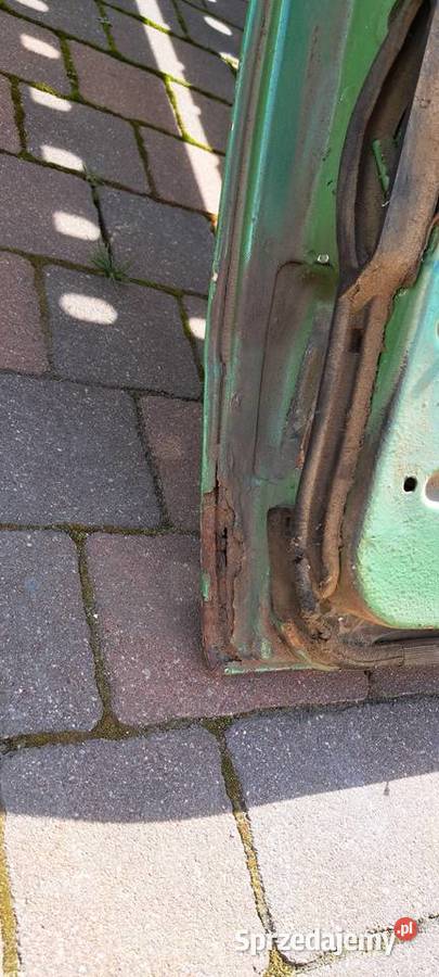 Drzwi prawy tył Mercedes W123 sedan