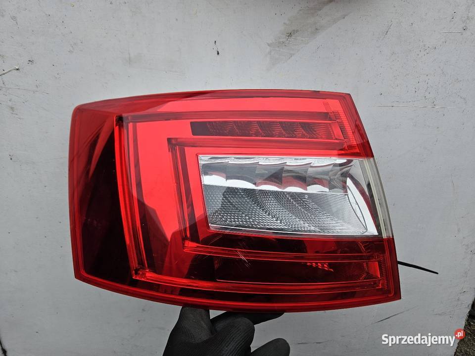 Skoda Oxtavia 3 III Lift Lampa Lewa Przednia Skawina sprzedam