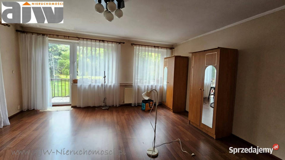 sprzedaży domu wolnostojącego 100m2 Laski sprzedam