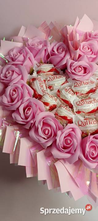 Bukiet serce z różami mydlanymi i Raffaello Wrocław sprzedam