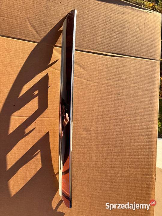 Blenda listwa tylnej klapy chrom Toyota Yaris Brzesko sprzedam