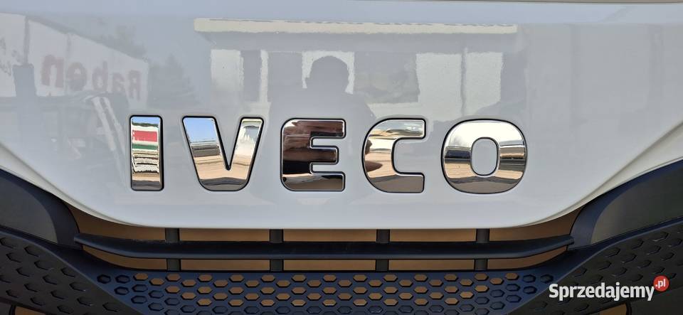 IVECO TWAY MASKA GRILL ATRAPA PRZÓD ORYGINAŁ Bieleń
