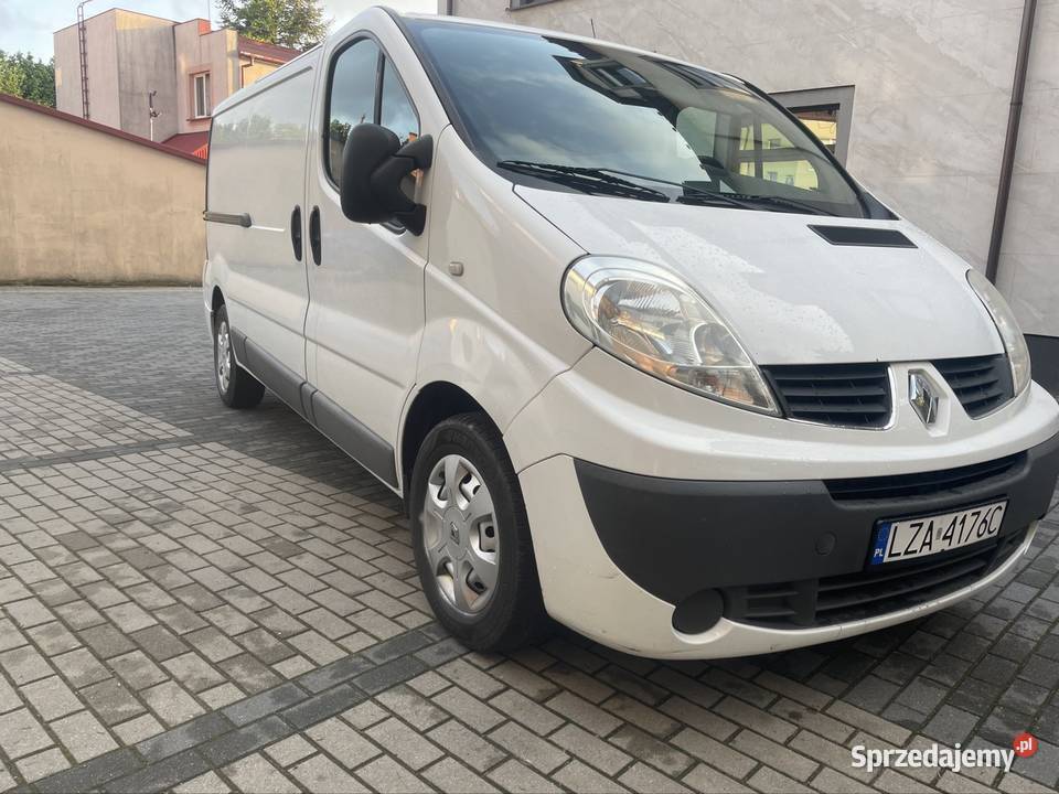Renault Trafic 20 dci 115 niski przebieg 2/3 Zamość sprzedam
