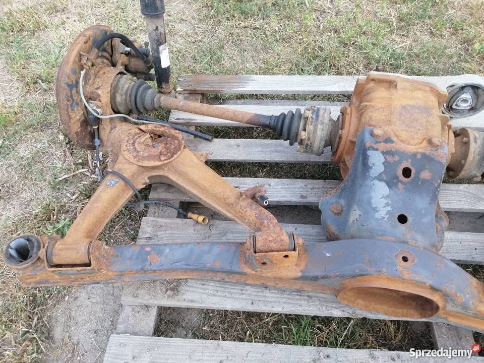 Bmw e30 zawieszenie tył sanki 4x100 tarcze wąska osobowe Drelów