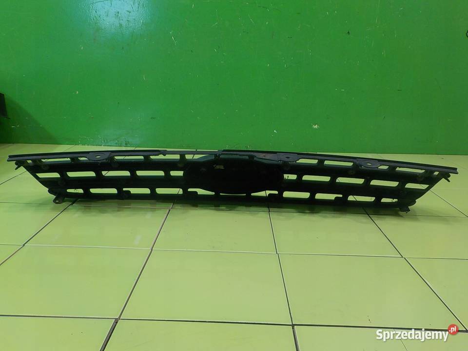 KIA SPORTAGE II 20 CRDI 05r 5D atrapa grill Suków