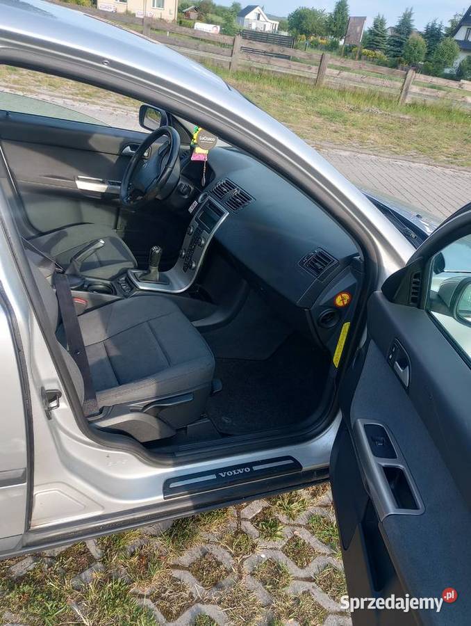 Sprzedam samochód osobowy marki Volvo S40