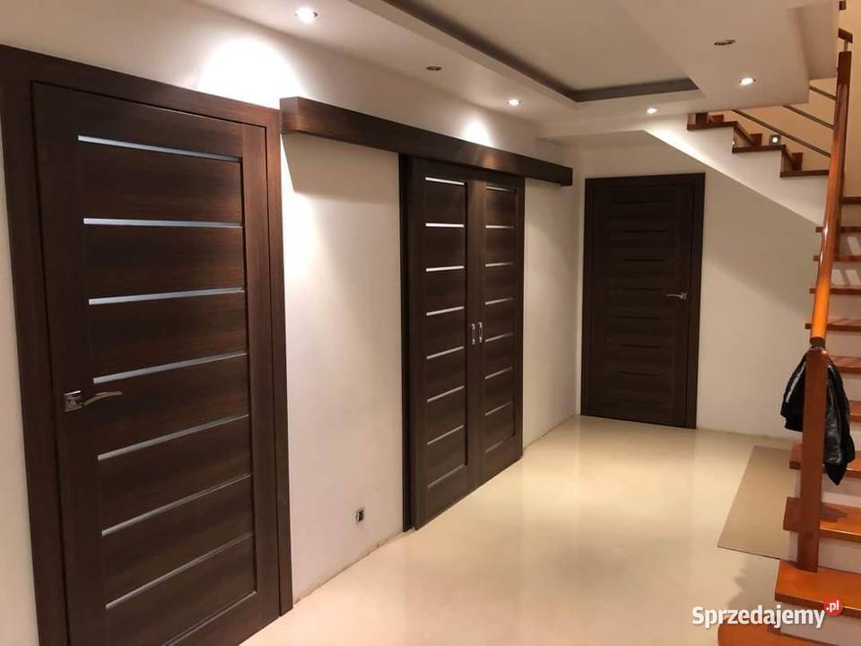 DRZWI Z OŚCIEŻNICAMI REG I MONTAŻEM W NOWYCH Sędziszów Małopolski