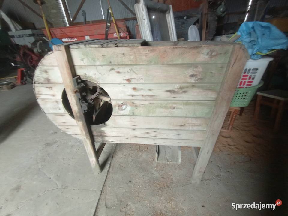 Młynek do zboża starszej daty fabryczny Sadłowice