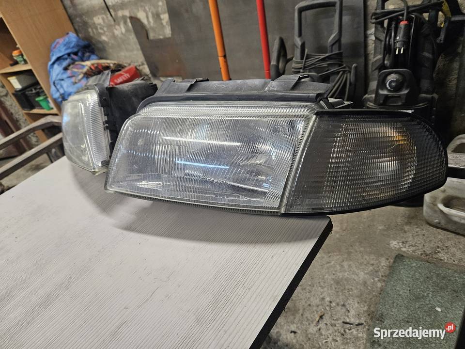 Audi a4 b5 lampy przód przedlift osobowe Lampy przednie Stubno