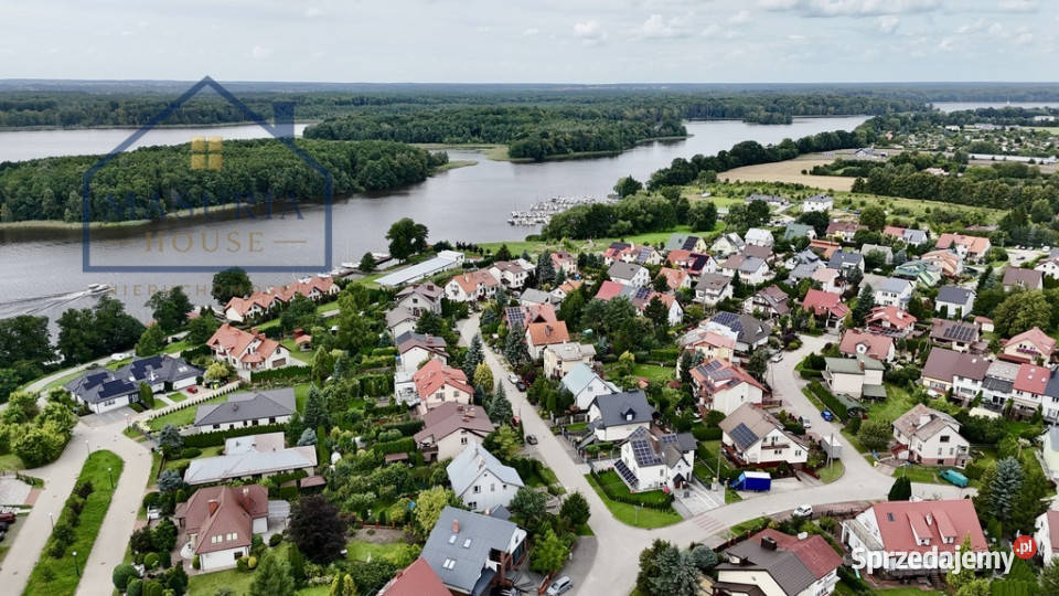 Dom wolnostojący w sąsiedztwie jeziora garaż warmińsko-mazurskie Iława