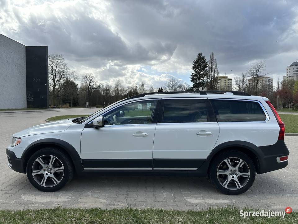 Volvo XC 70 biały jasna skóra 304 LPG łódzkie Łódź