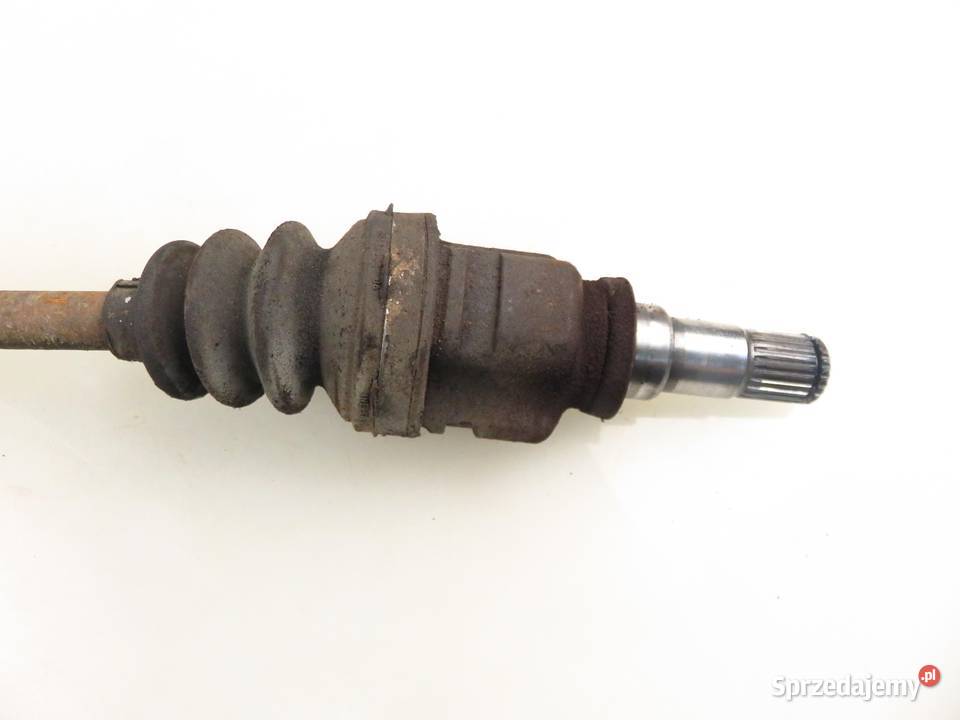 PÓŁOŚ PRAWA PEUGEOT 107 10 osobowe Półosie sprzedam