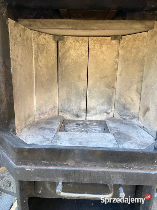 Niepowtarzalny kominek z naturalnego steatytu Piece wolnostojące Węgrów