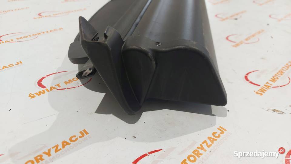 MERCEDES W204 09r roleta bagażnika Kielce