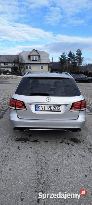 MercedesBenz EKlasa W212 Lift Avantgarde Rok produkcji 2013 Orawka