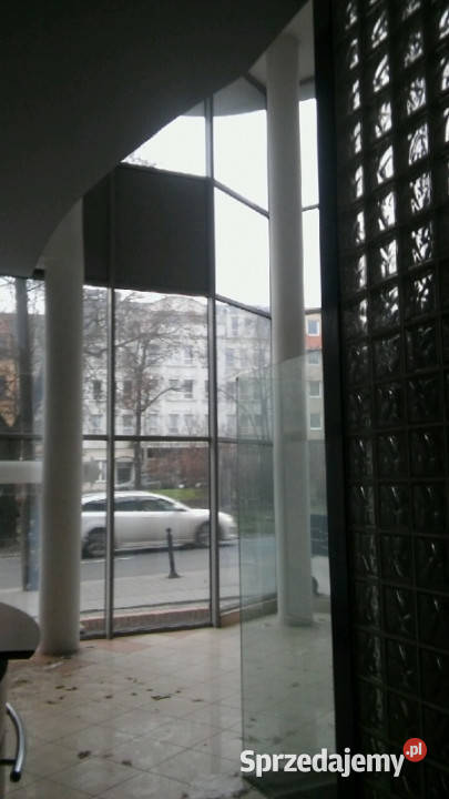 Sprzedam lokal użytkowy 511 m2 plus 4 miejsca 10000zł/m2 sprzedam
