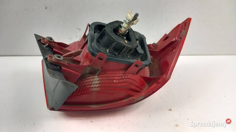 VW PASSAT B7 SEDAN LAMPA TYŁ PRAWA wielkopolskie Zbierkowo