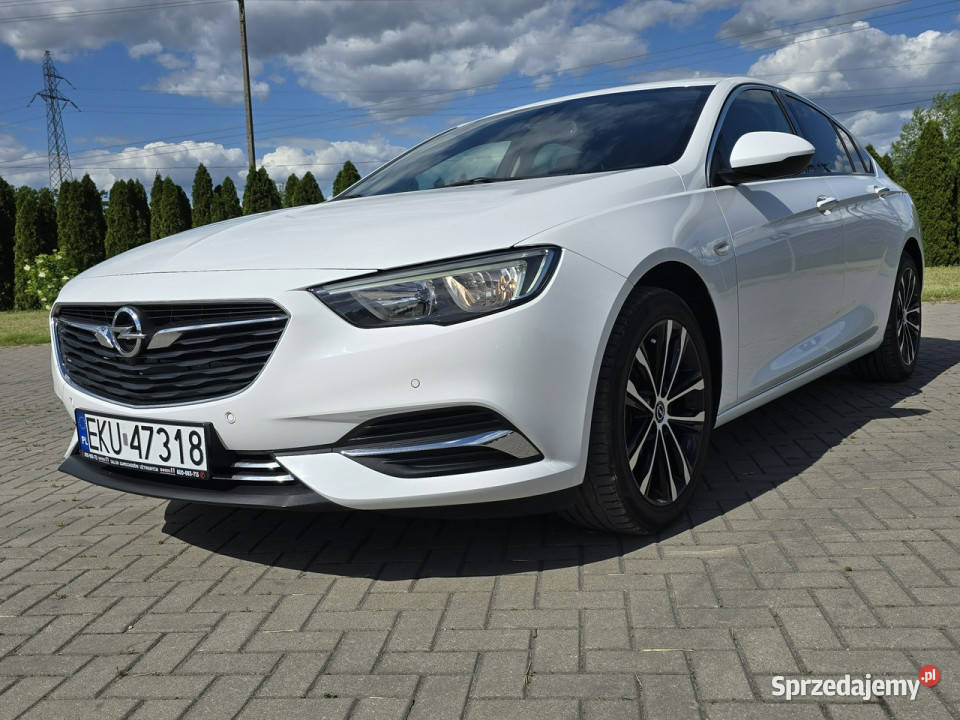 Opel Insignia Grand Sport 15Benz Turbo