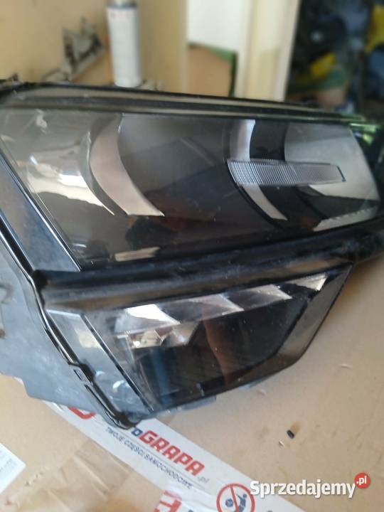 Lampa przednia Skoda Karoq Giżycko