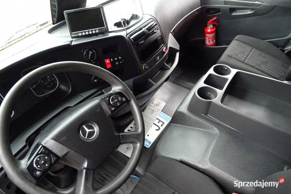 Mercedes ATEGO 1218 kontener 18palet winda 331 immobilizer Góra Kalwaria