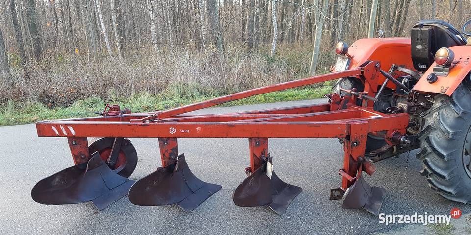 Pług 4skibowy AKPIL średni na wysokiej i Dąbrowa Tarnowska sprzedam